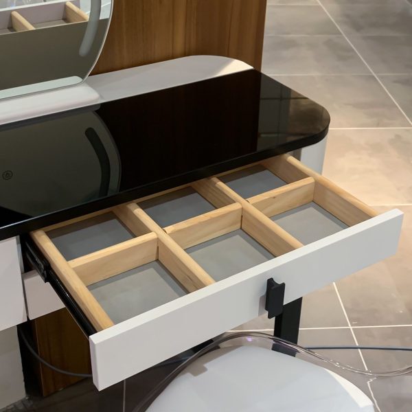 Functional Dressing Table - Image 2