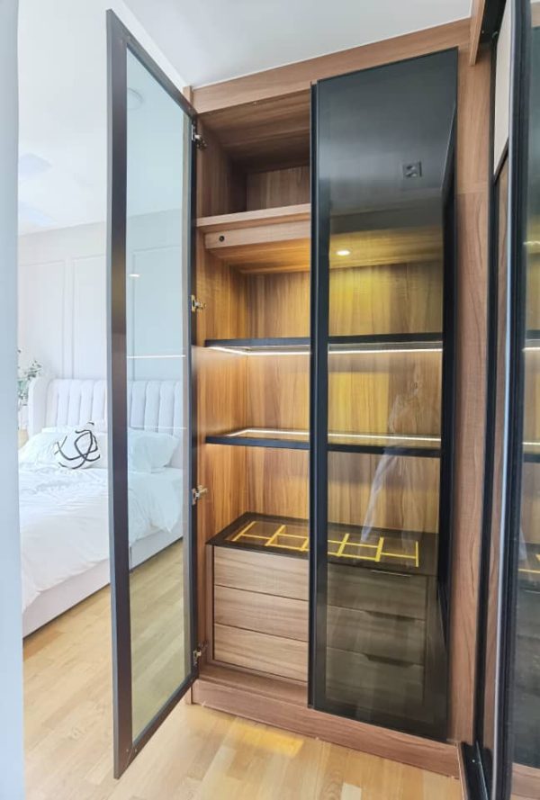 Luxury Accessories Glass Swing Door Wardrobe - Image 2